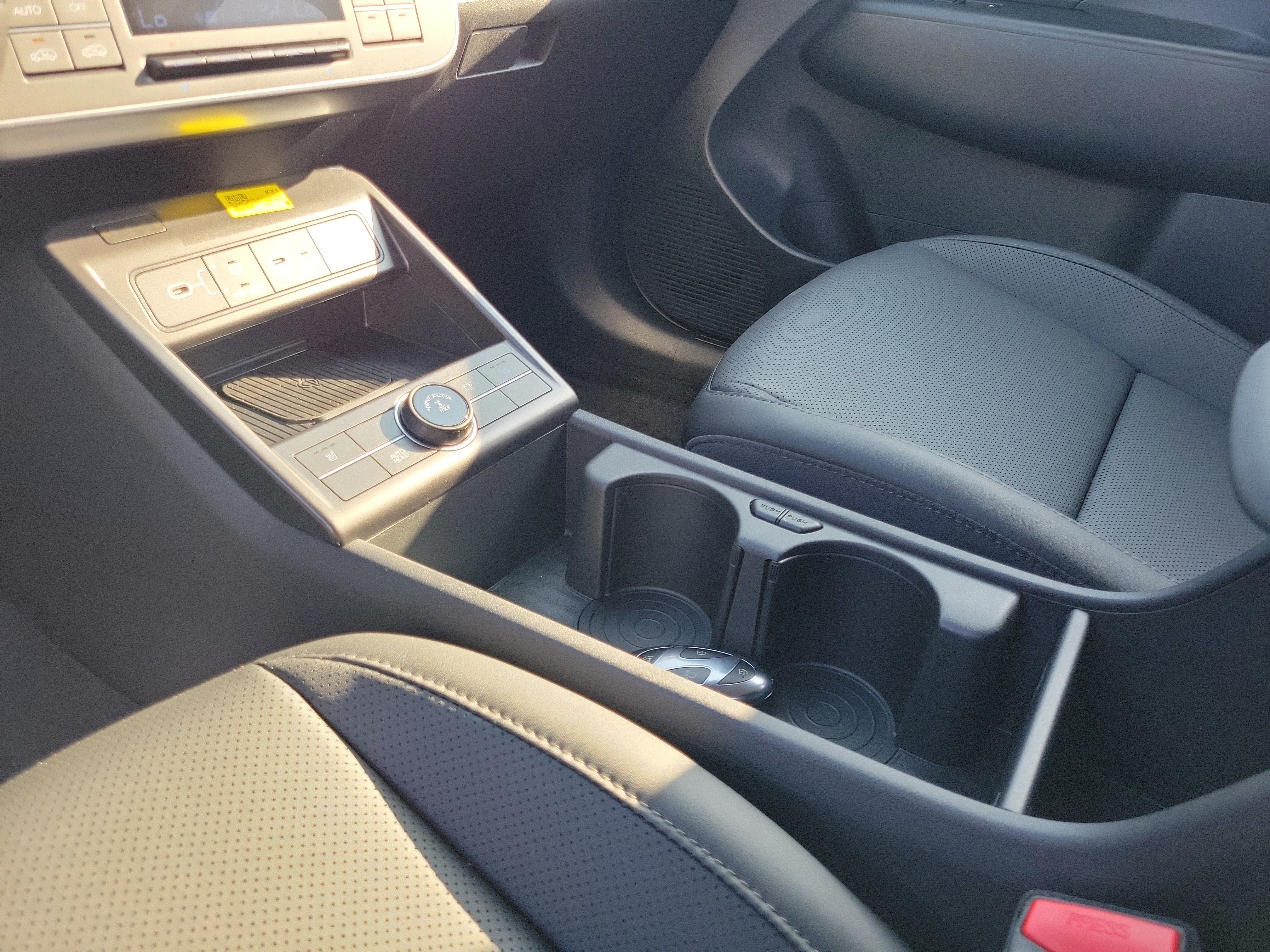 New 2026 Hyundai Kona SEL Premium AWD/4WD image 12