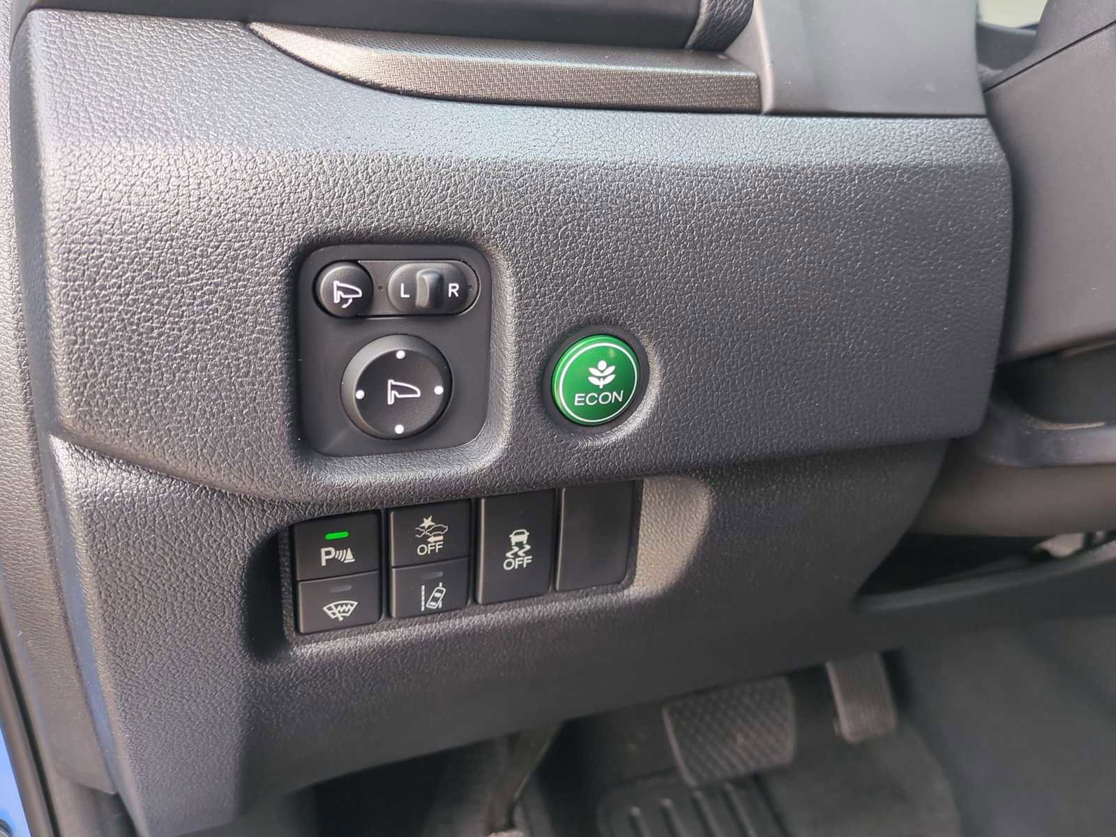 Used 2025 Honda Passport TrailSport image 36