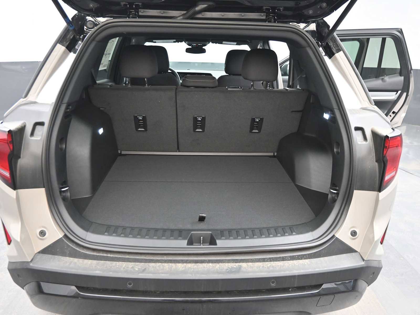 New 2026 GMC Terrain Elevation w/ Black Edition AWD/4WD image 11