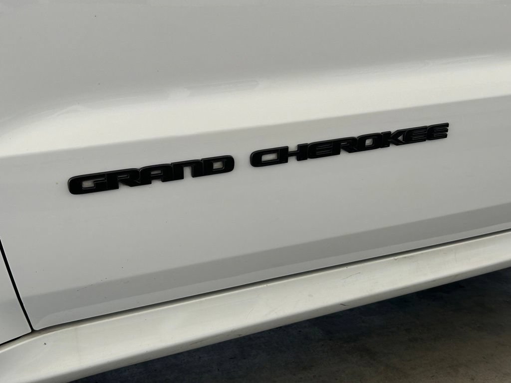 Used 2018 Jeep Grand Cherokee High Altitude RWD image 18