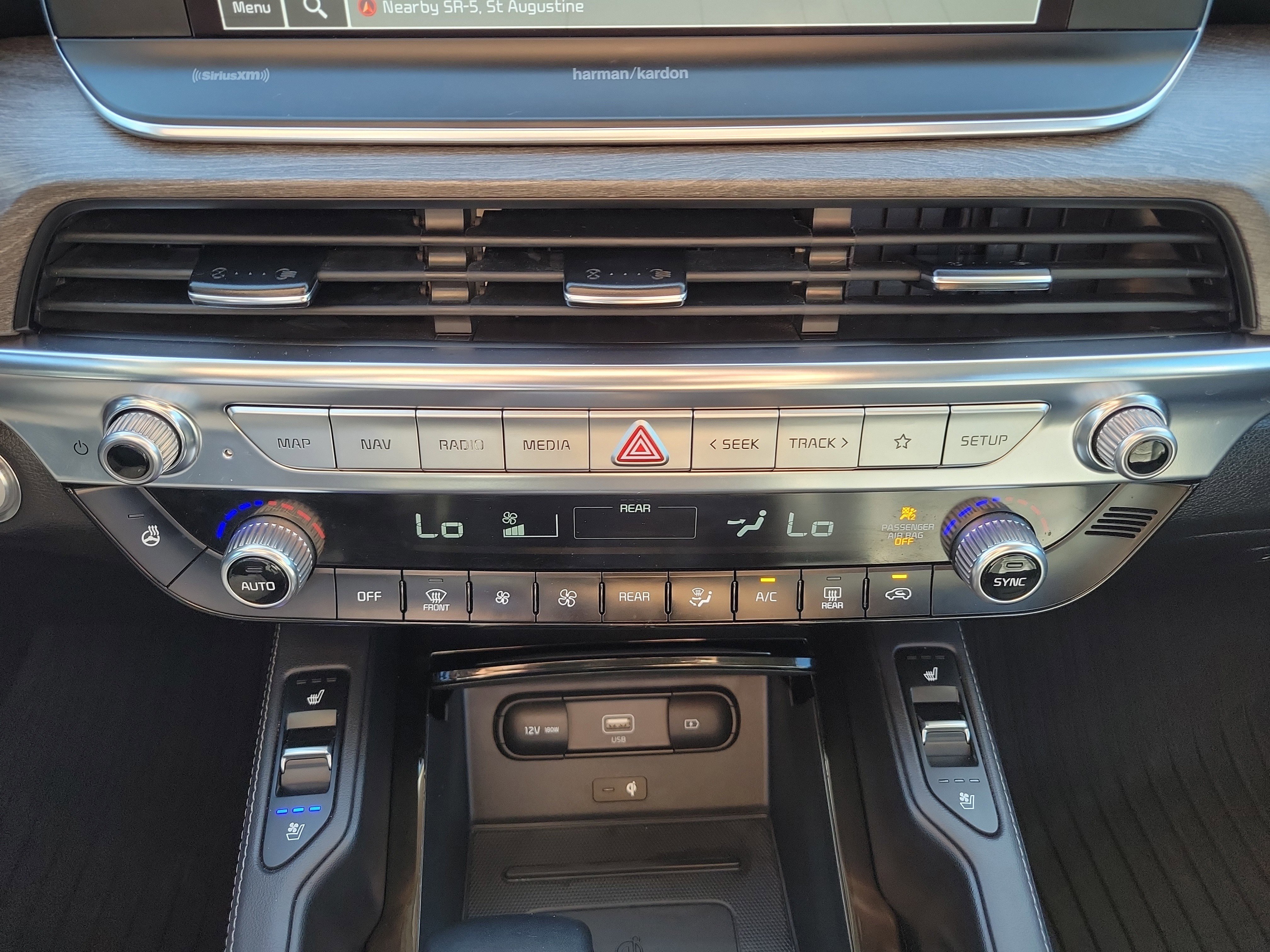 Certified 2022 Kia Telluride SX w/ SX Prestige Package AWD/4WD image 36