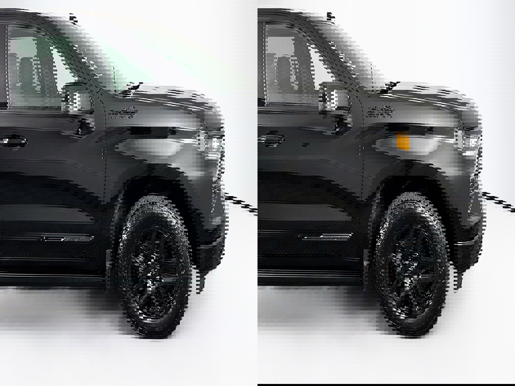 Used 2025 Chevrolet Silverado 1500 High Country w/ Midnight Edition image 43