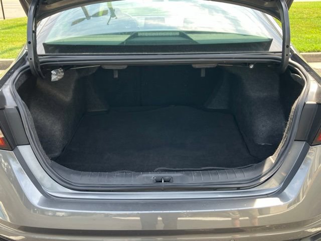 Used 2024 Nissan Altima 2.5 SV FWD image 14