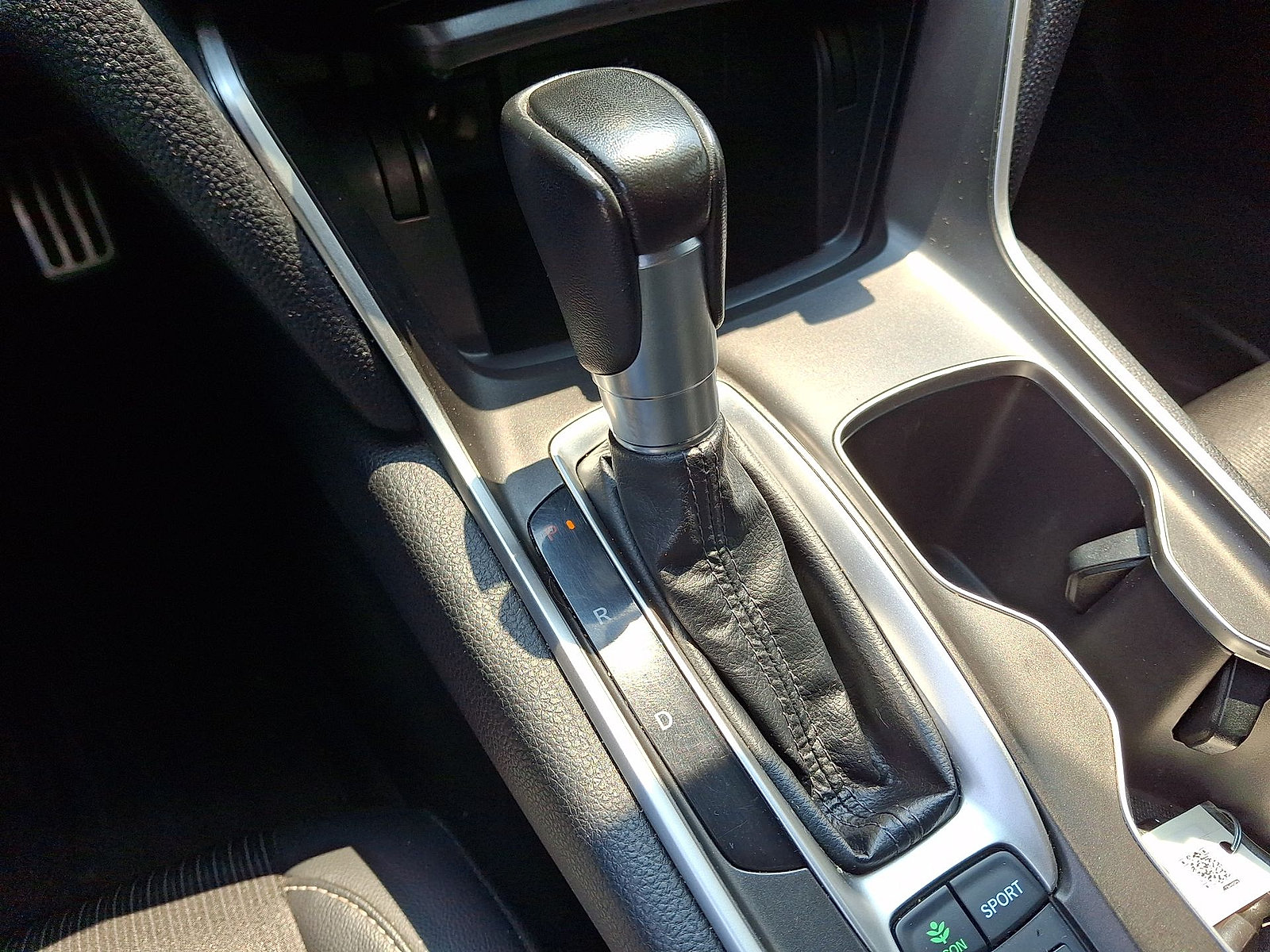 Used 2022 Honda Accord Sport image 12