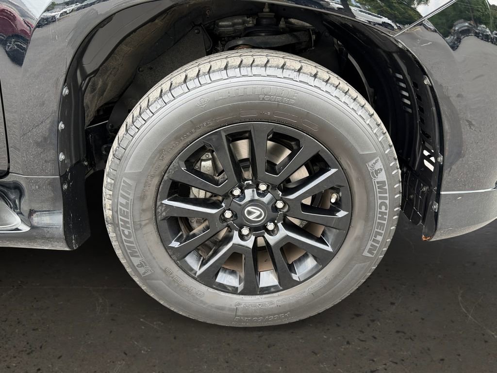 Used 2022 Lexus GX 460 w/ Black Line Special Edition AWD/4WD image 27