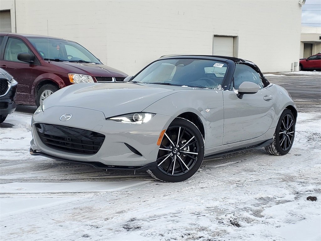 New 2025 MAZDA MX-5 Miata Grand Touring w/ Appearance Package image 26