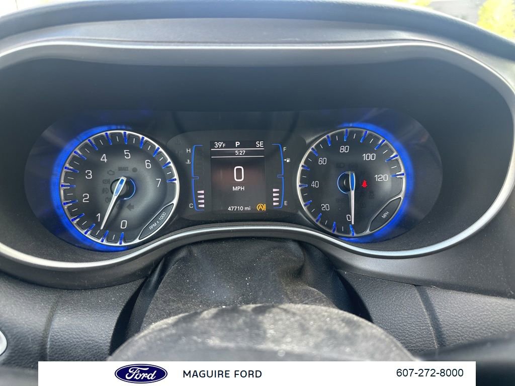 Used 2020 Chrysler Pacifica Touring-L image 17