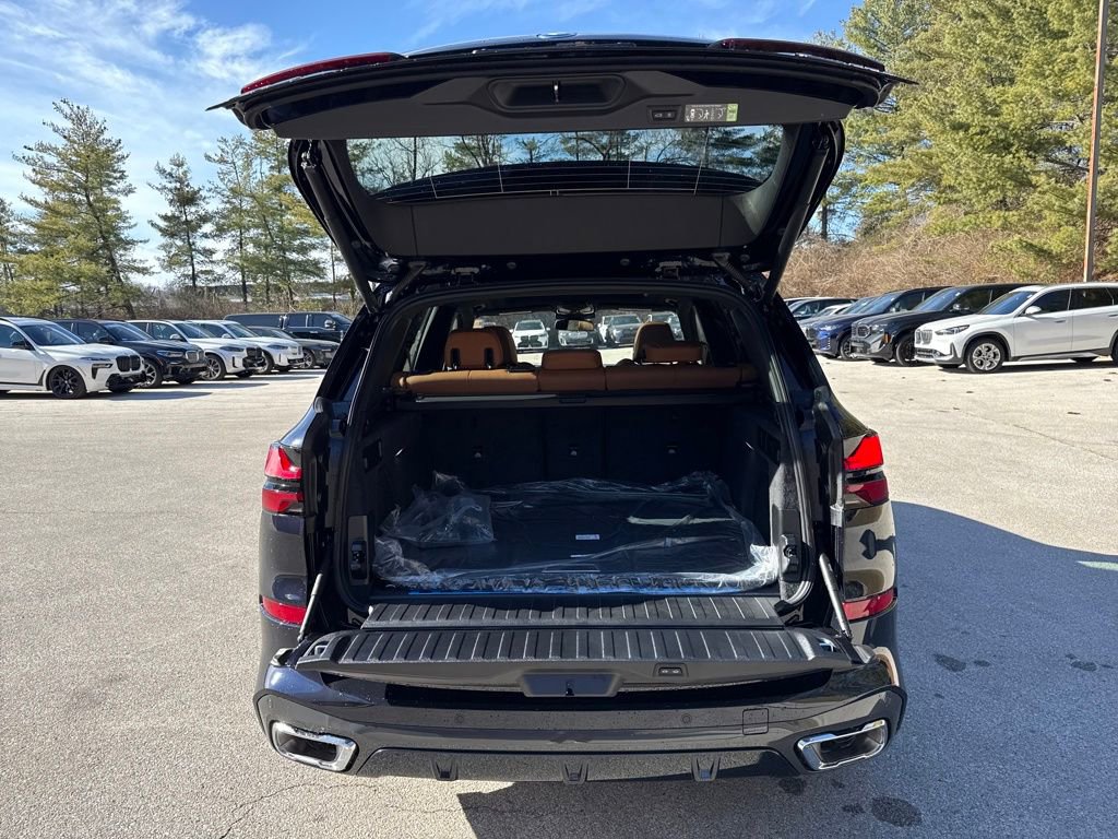 New 2026 BMW X5 xDrive50e w/ M Sport Package image 24