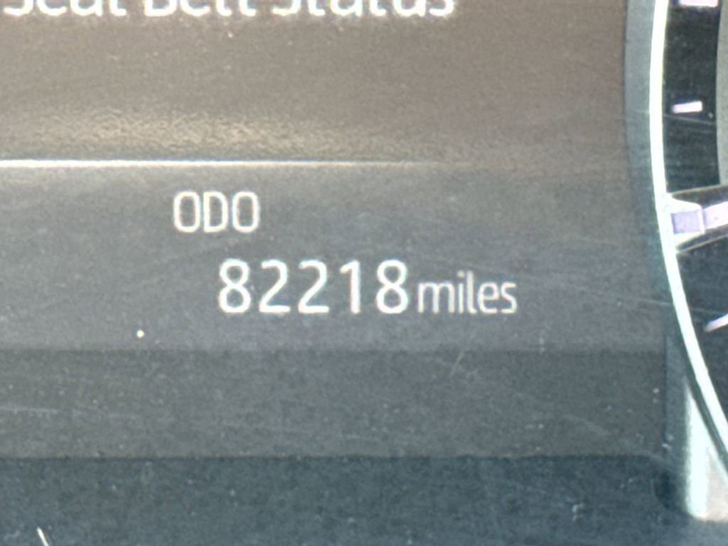 Used 2023 Toyota Highlander XLE image 20