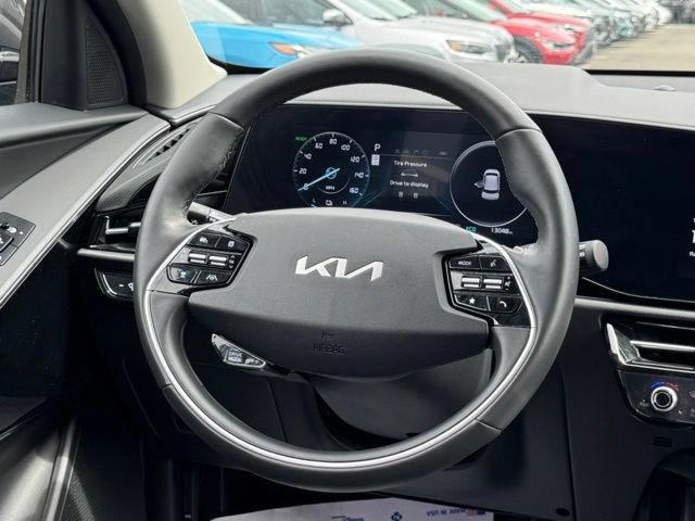 Certified 2024 Kia Niro Wind w/ Wind Preserve Package FWD image 16