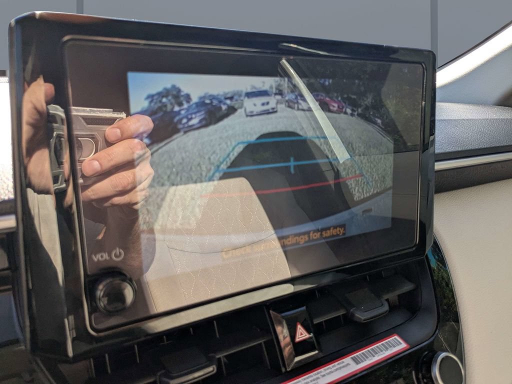 Used 2026 Toyota Corolla Cross LE FWD image 20