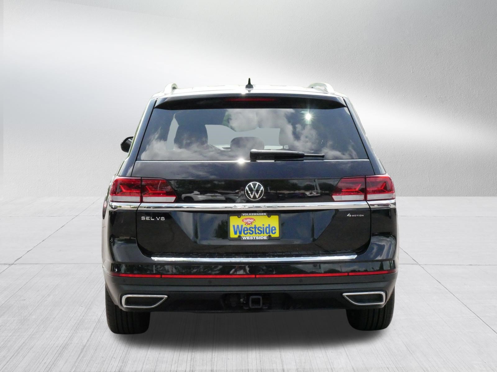 Certified 2023 Volkswagen Atlas SEL AWD/4WD image 4