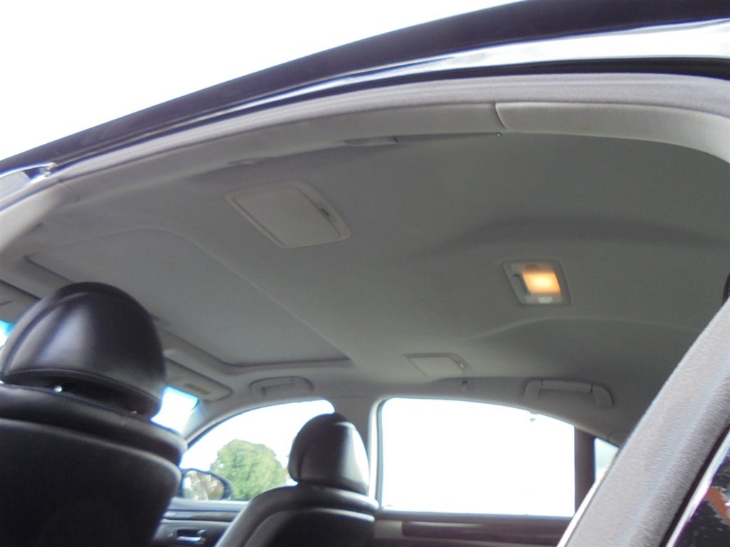 Used 2013 Lexus LS 460 AWD image 33