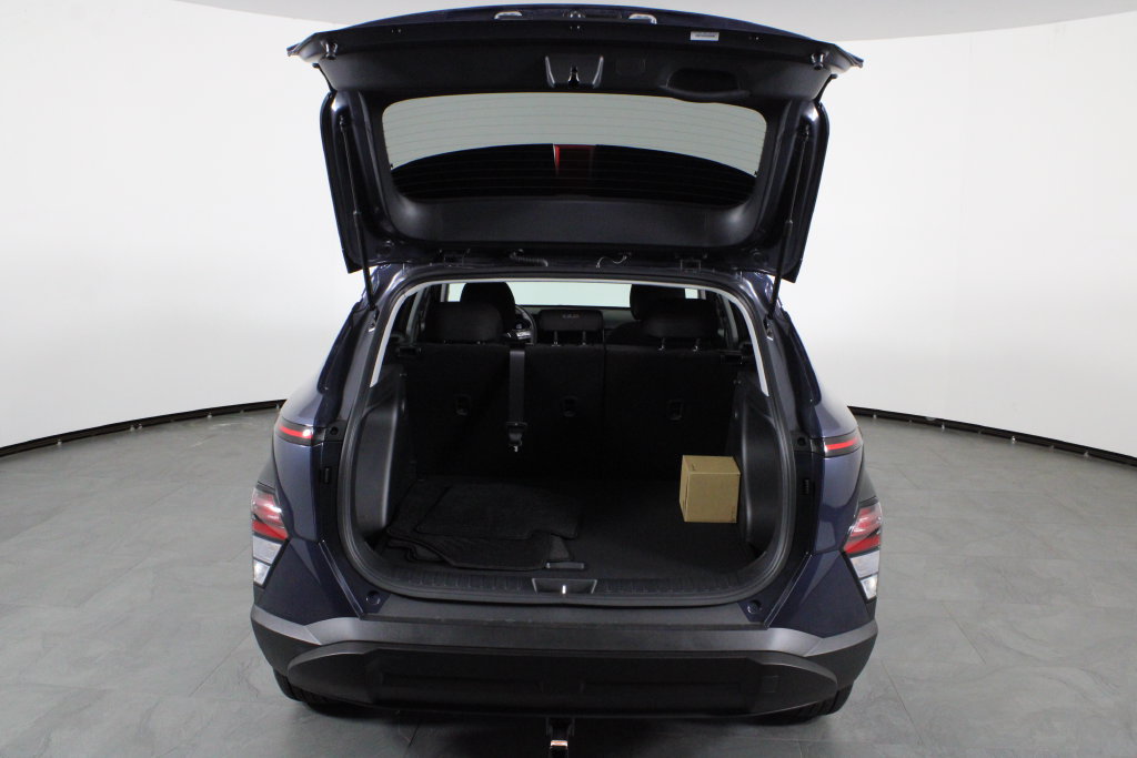 Certified 2027 Hyundai Kona SEL Sport FWD image 18
