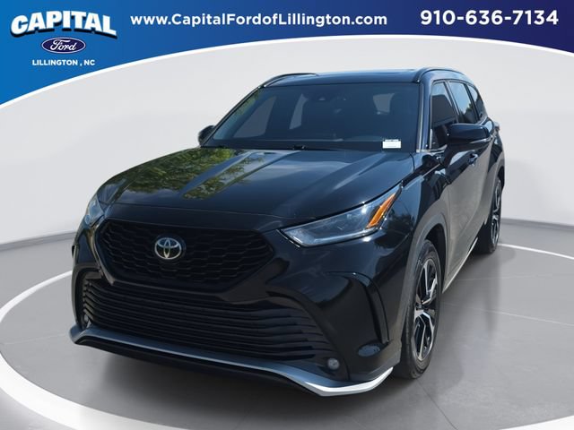 Used 2021 Toyota Highlander XSE FWD image 1