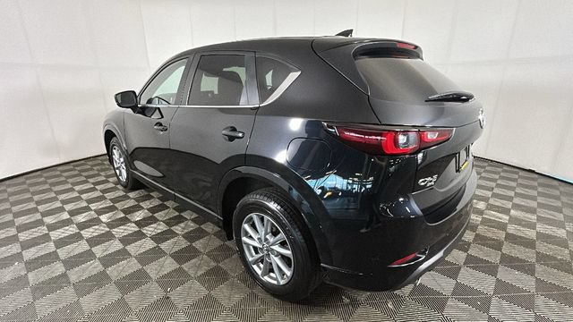 Used 2025 MAZDA CX-5 AWD 2.5 S w/ Preferred Package image 4