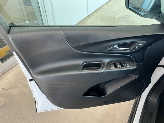 Used 2023 Chevrolet Equinox LT image 16