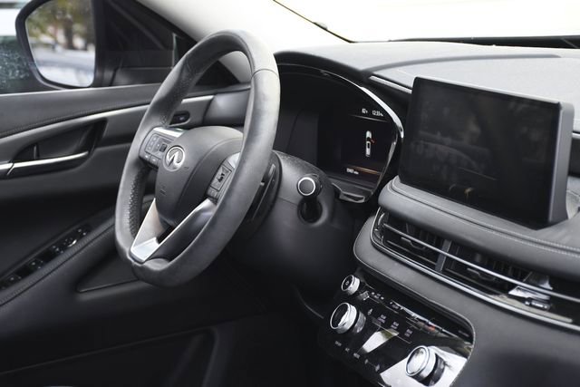 Used 2023 INFINITI QX60 Luxe image 30