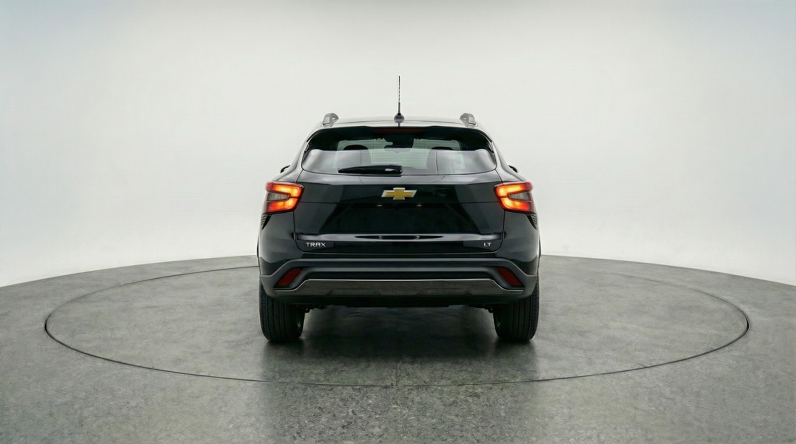 Used 2025 Chevrolet Trax LT image 7