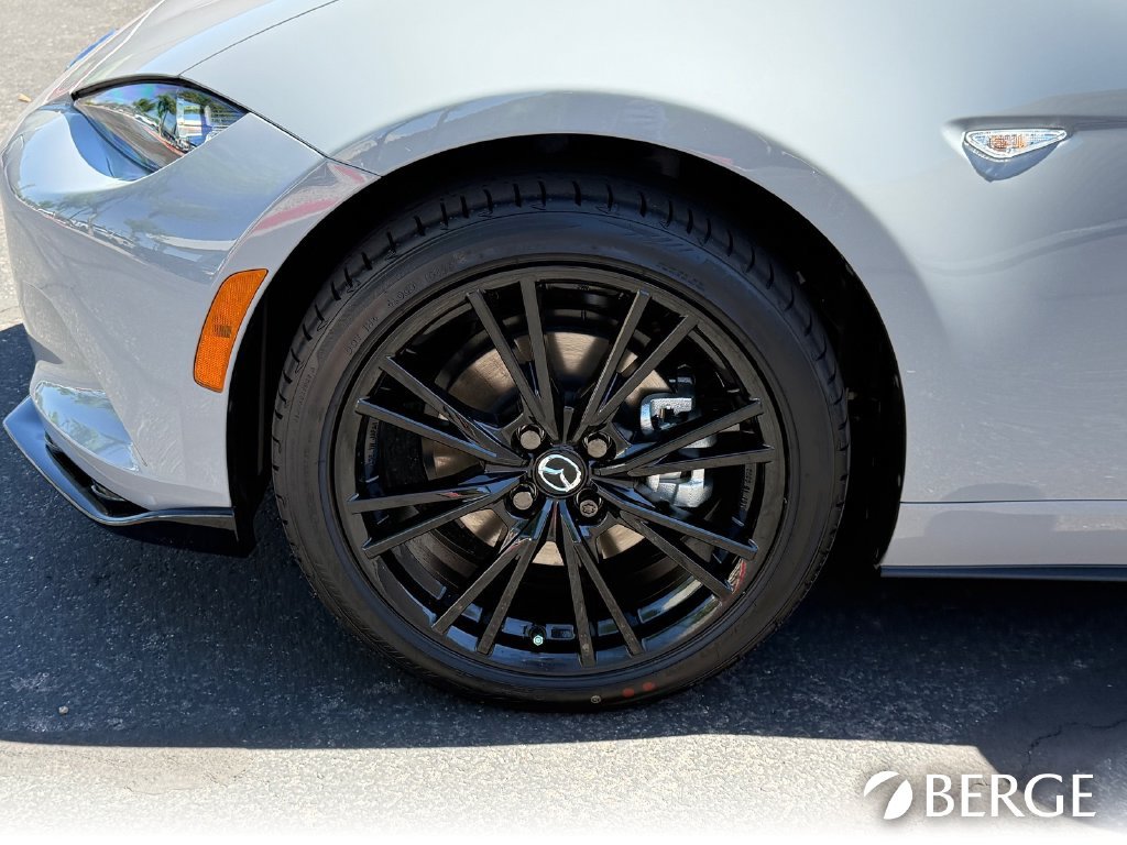 New 2026 MAZDA MX-5 Miata Club w/ Weather Package RWD image 11