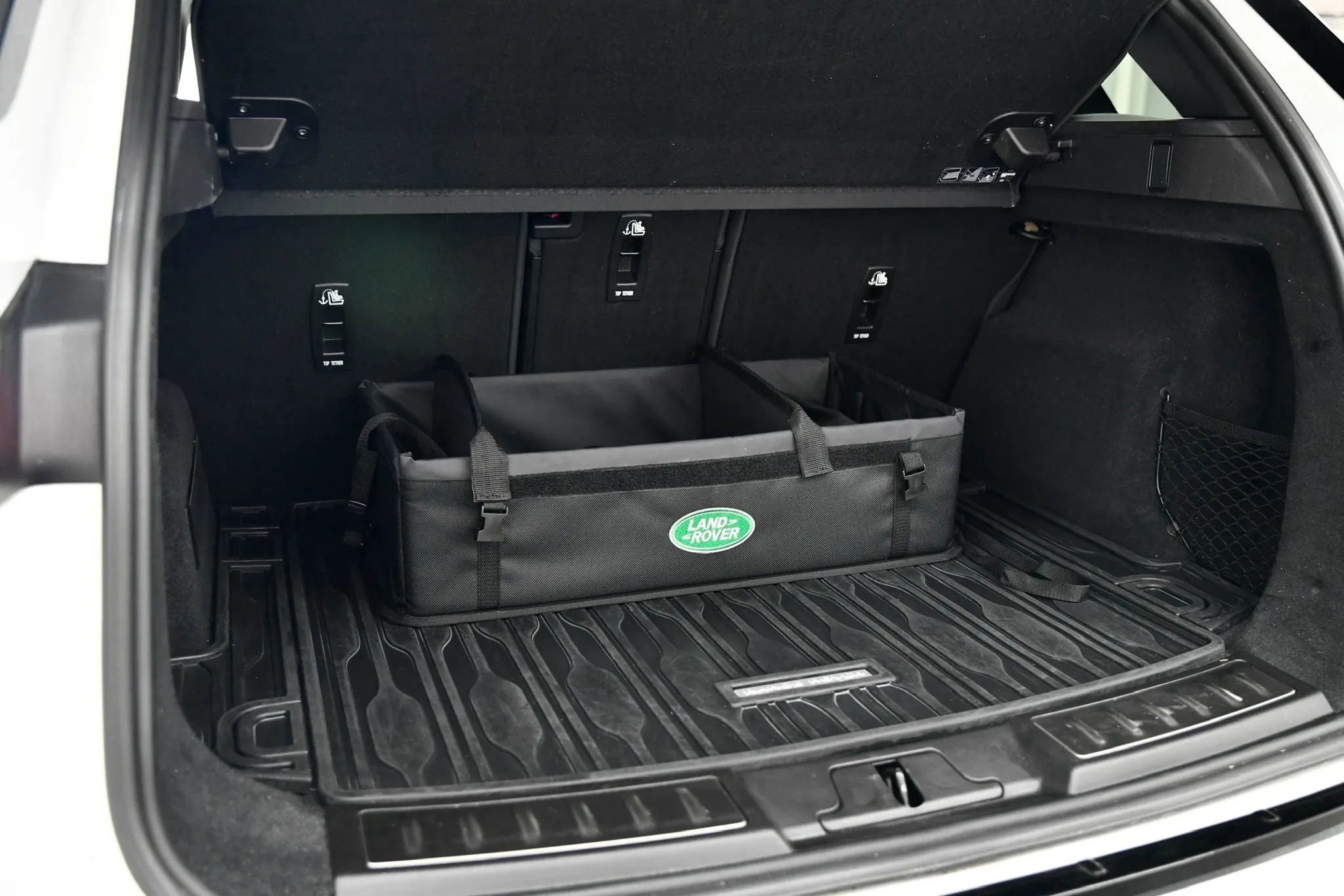 Used 2022 Land Rover Range Rover Evoque R-Dynamic SE image 27