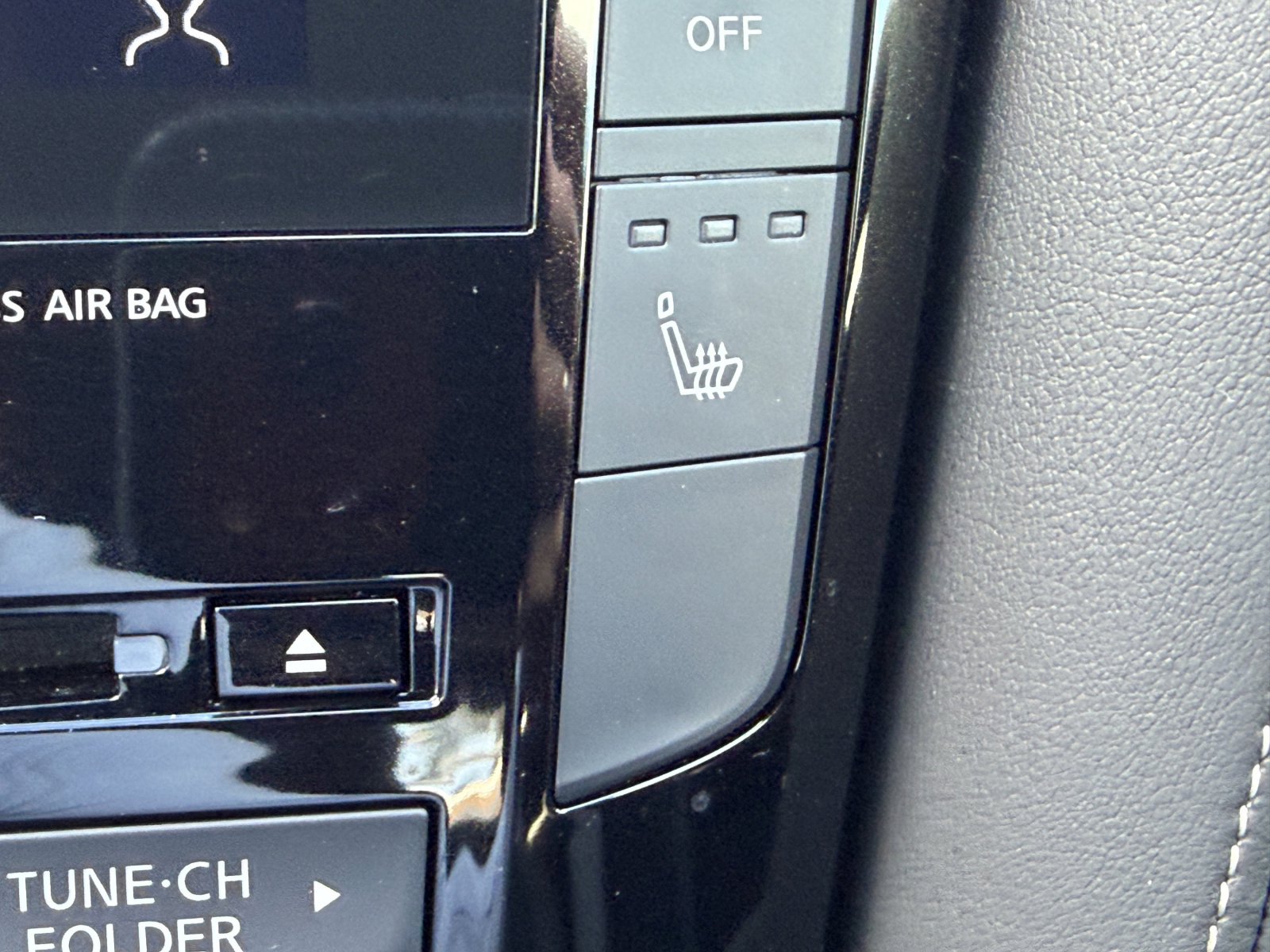 Used 2021 INFINITI QX50 Luxe w/ Appearance Package FWD image 27