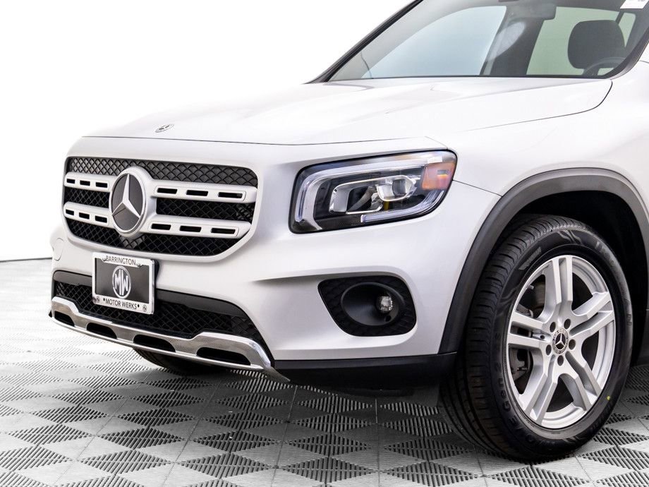 Used 2021 Mercedes-Benz GLB 250 4MATIC w/ Premium Package image 37