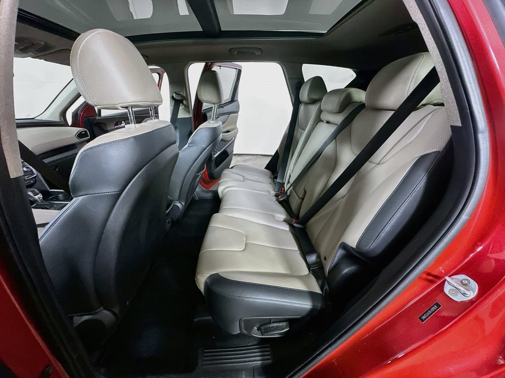 Used 2020 Hyundai Santa Fe Limited FWD image 16