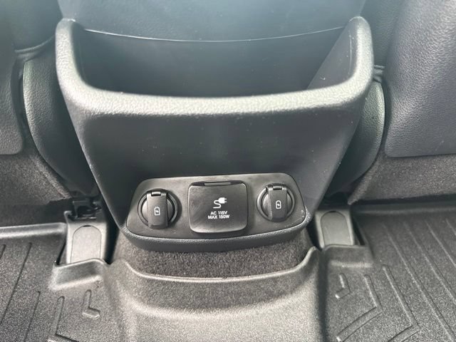 Used 2019 Hyundai Santa Fe FWD image 23