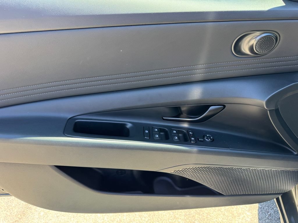 Certified 2026 Hyundai Elantra Sport FWD image 15