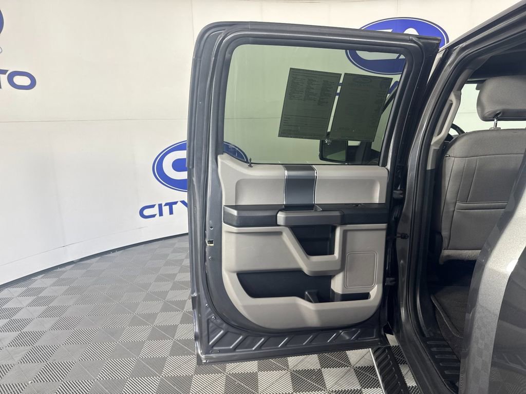 Used 2016 Ford F150 XLT w/ Equipment Group 302A Luxury image 28