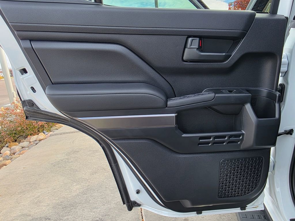 Used 2025 Toyota 4Runner TRD Off-Road image 22