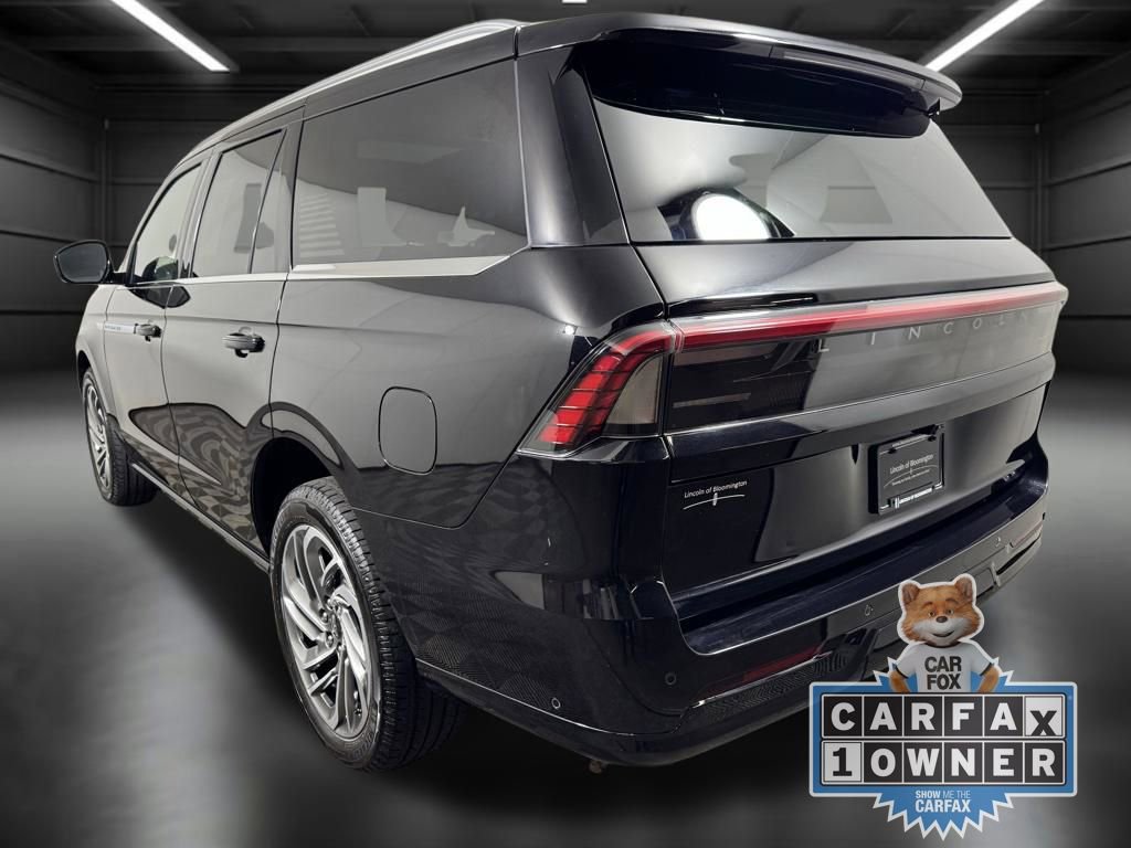 Certified 2025 Lincoln Navigator Reserve AWD/4WD image 4