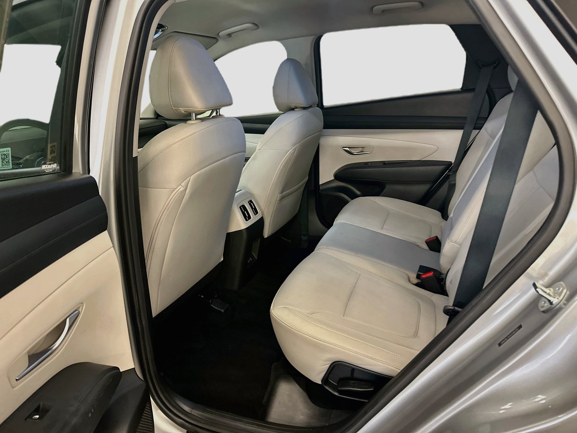 Used 2025 Hyundai Tucson SEL AWD/4WD image 29