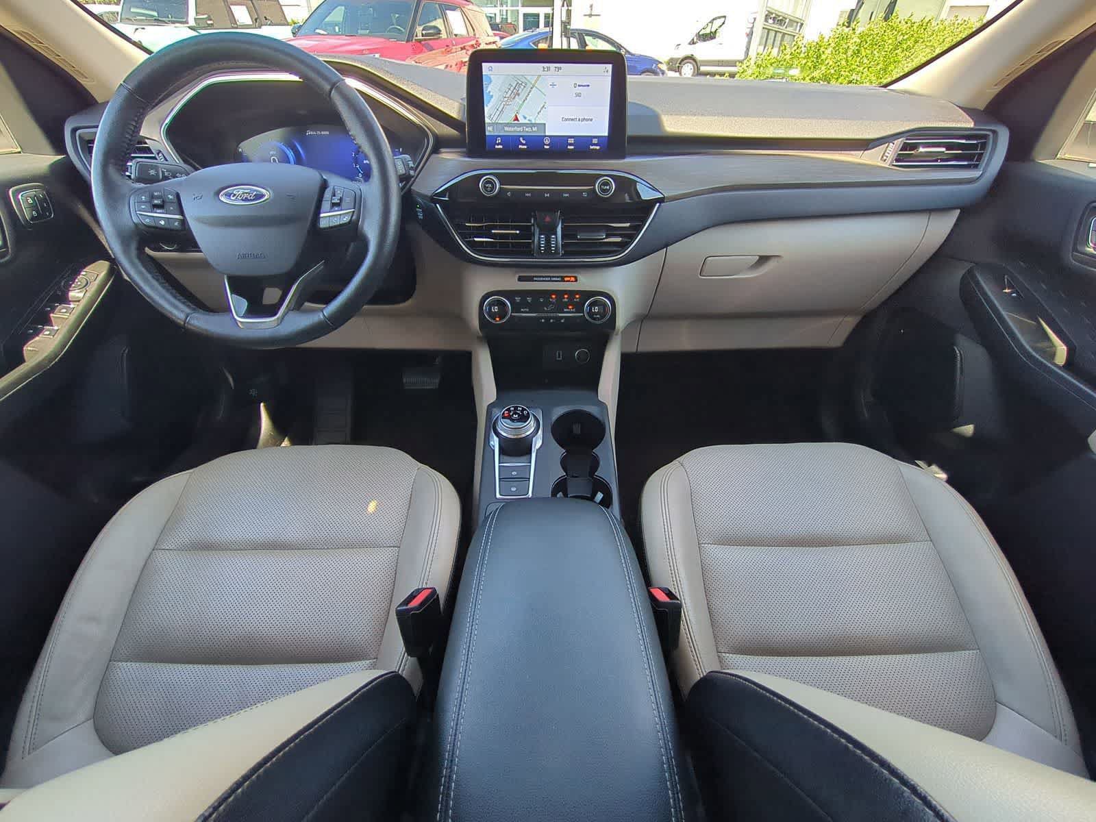 Used 2020 Ford Escape Titanium w/ Titanium Premium Package 2.0 AWD/4WD image 15