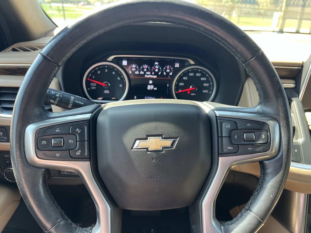 Used 2021 Chevrolet Tahoe Premier w/ Premium Package AWD/4WD image 18