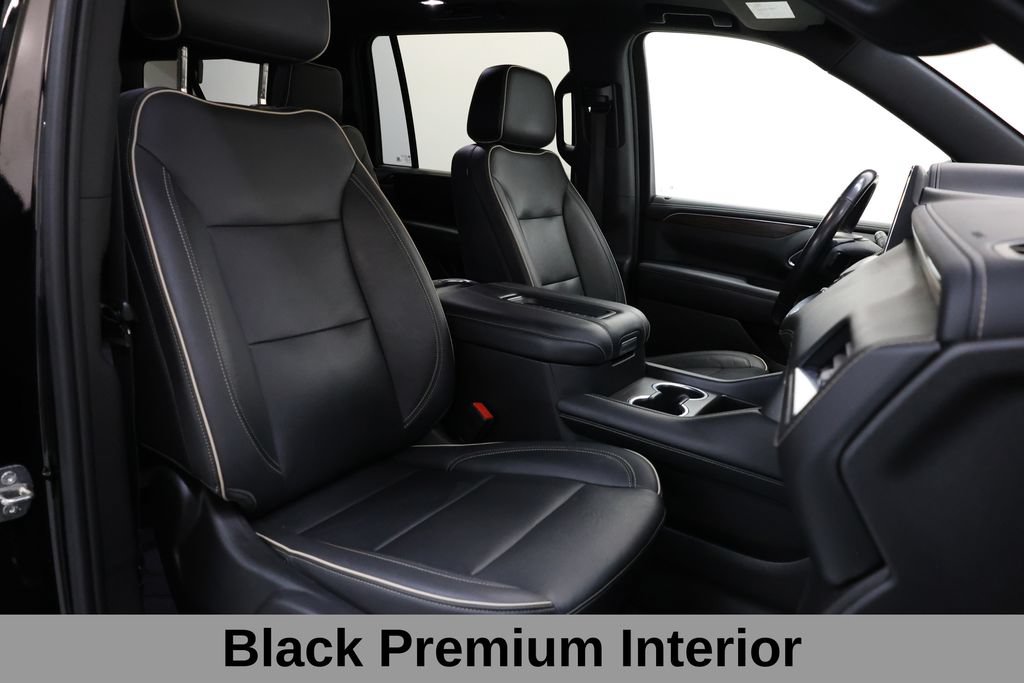 Used 2021 Chevrolet Suburban Premier w/ Premium Package RWD image 18