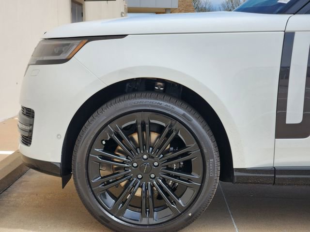 New 2026 Land Rover Range Rover Long Wheelbase SE image 6