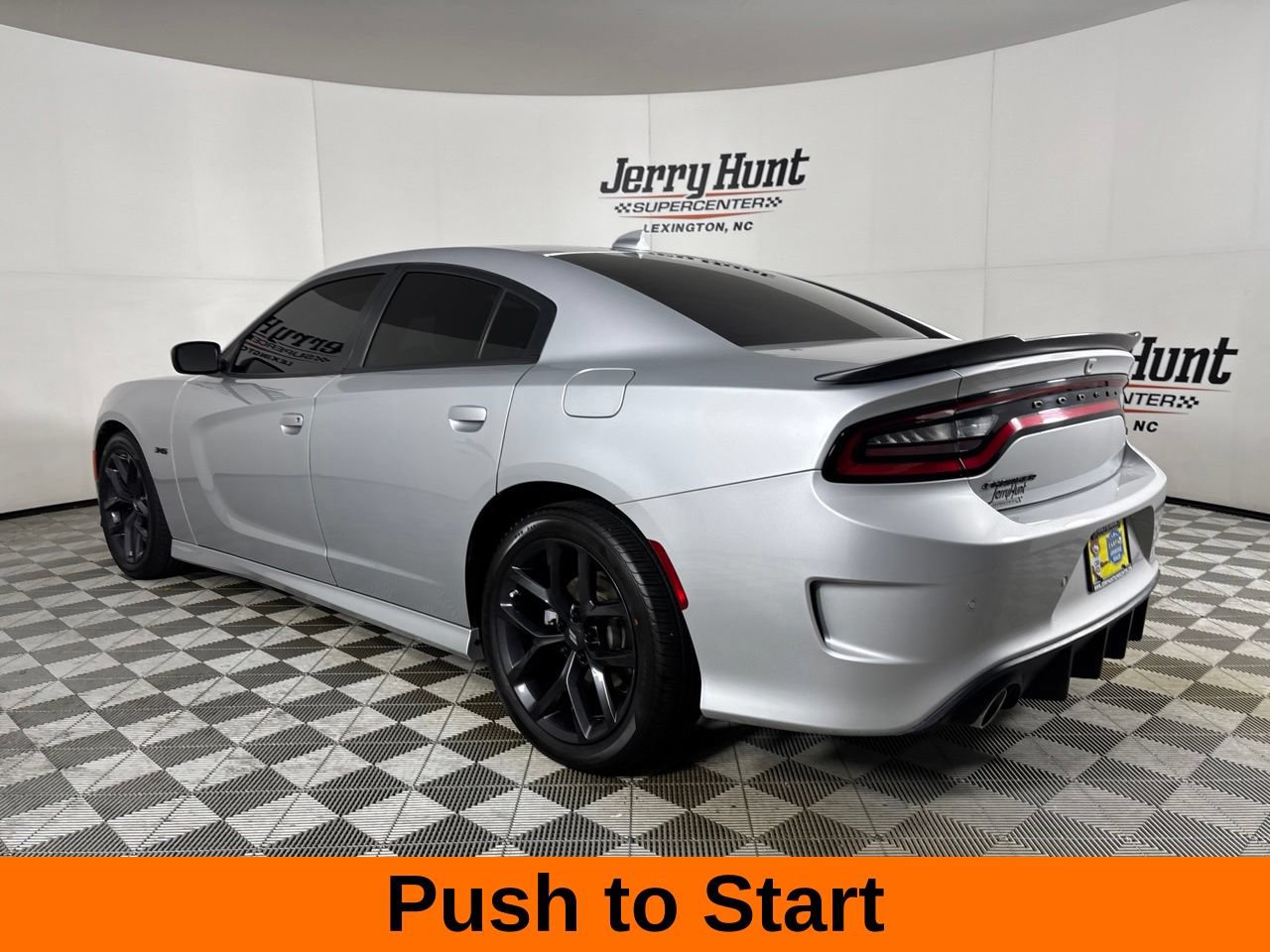 Used 2023 Dodge Charger R/T w/ Blacktop Package RWD image 9