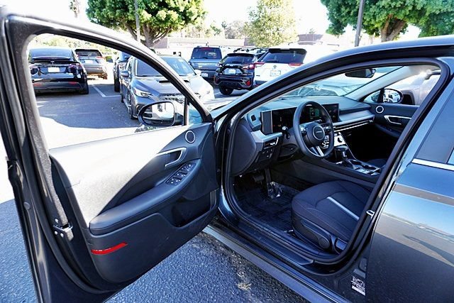 Used 2026 Hyundai Sonata SE FWD image 36
