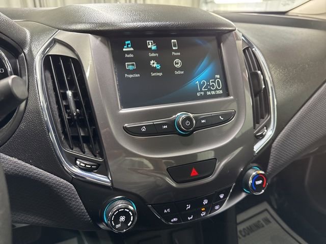 Used 2018 Chevrolet Cruze LT image 14