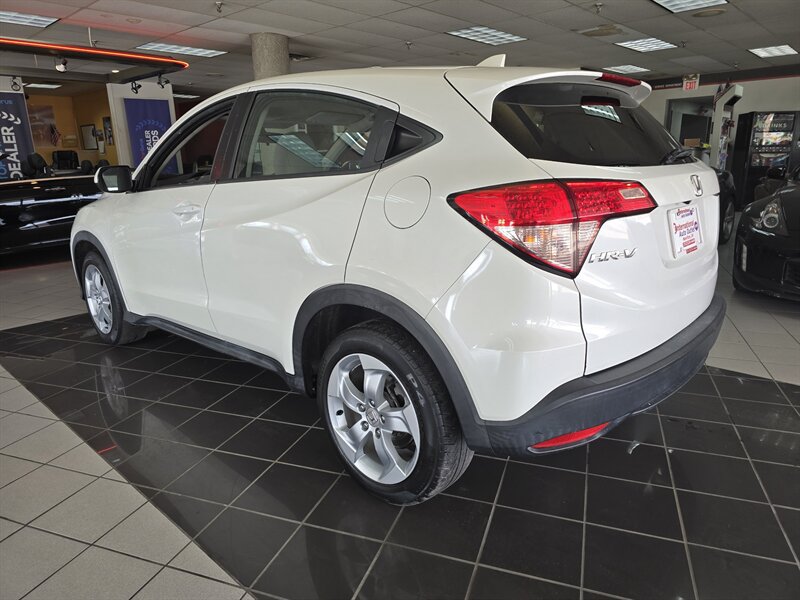 Used 2016 Honda HR-V LX image 6