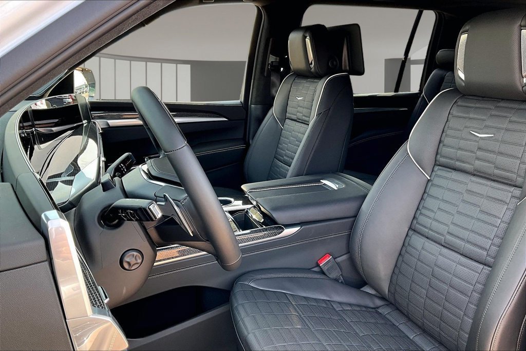 New 2026 Cadillac Escalade ESV V w/ LPO, ONYX Package AWD/4WD image 9