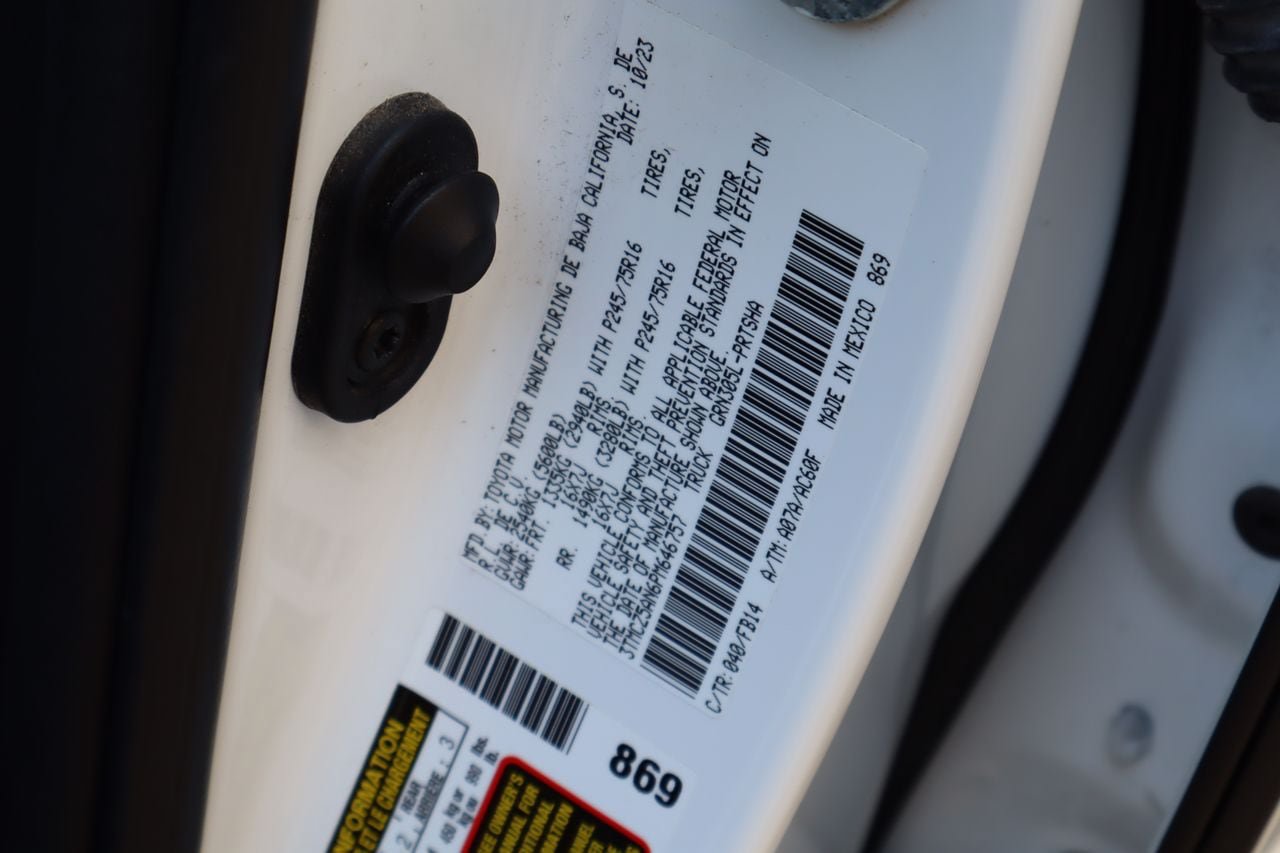 Used 2023 Toyota Tacoma SR AWD/4WD image 25