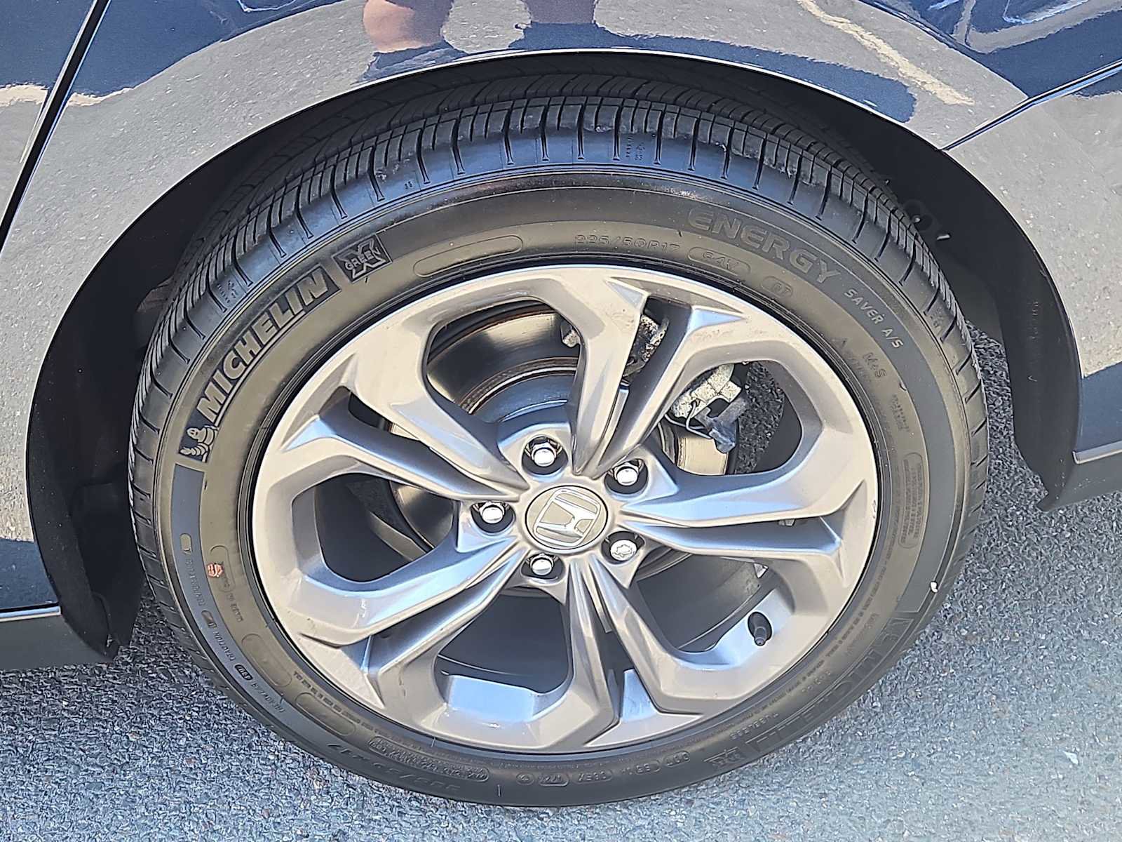 Used 2024 Honda Accord EX image 3