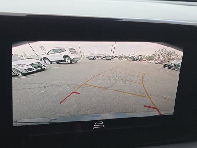 Used 2024 Buick Encore GX Sport Touring image 3