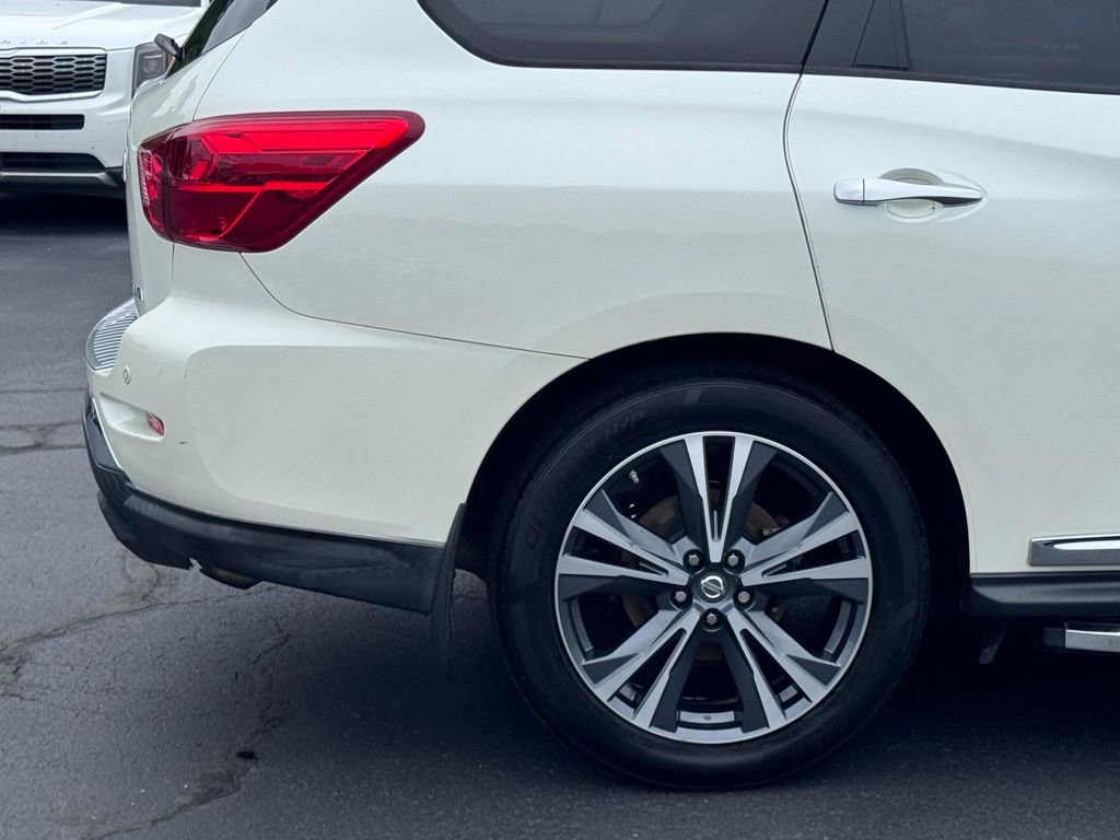 Used 2018 Nissan Pathfinder Platinum FWD image 50