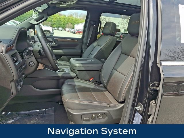Used 2024 Chevrolet Suburban High Country AWD/4WD image 2