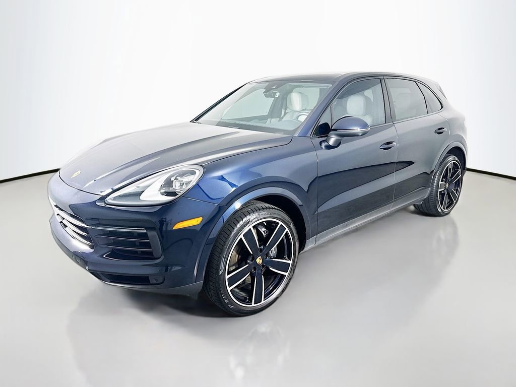 Certified 2023 Porsche Cayenne Platinum Edition image 1