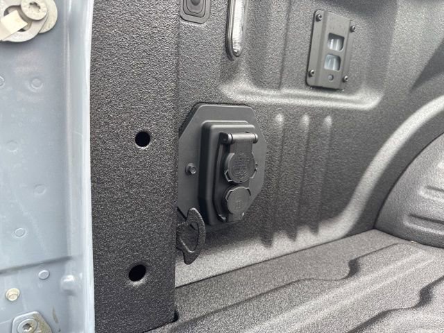 New 2026 Ford F250 Lariat w/ Black Appearance Package image 50